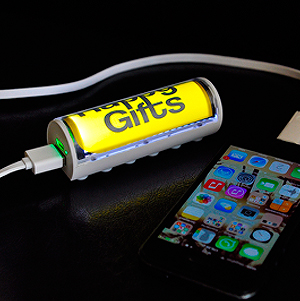 Универсальное зарядное устройство "Flash" (2600mAh) с подсветкой логотипа