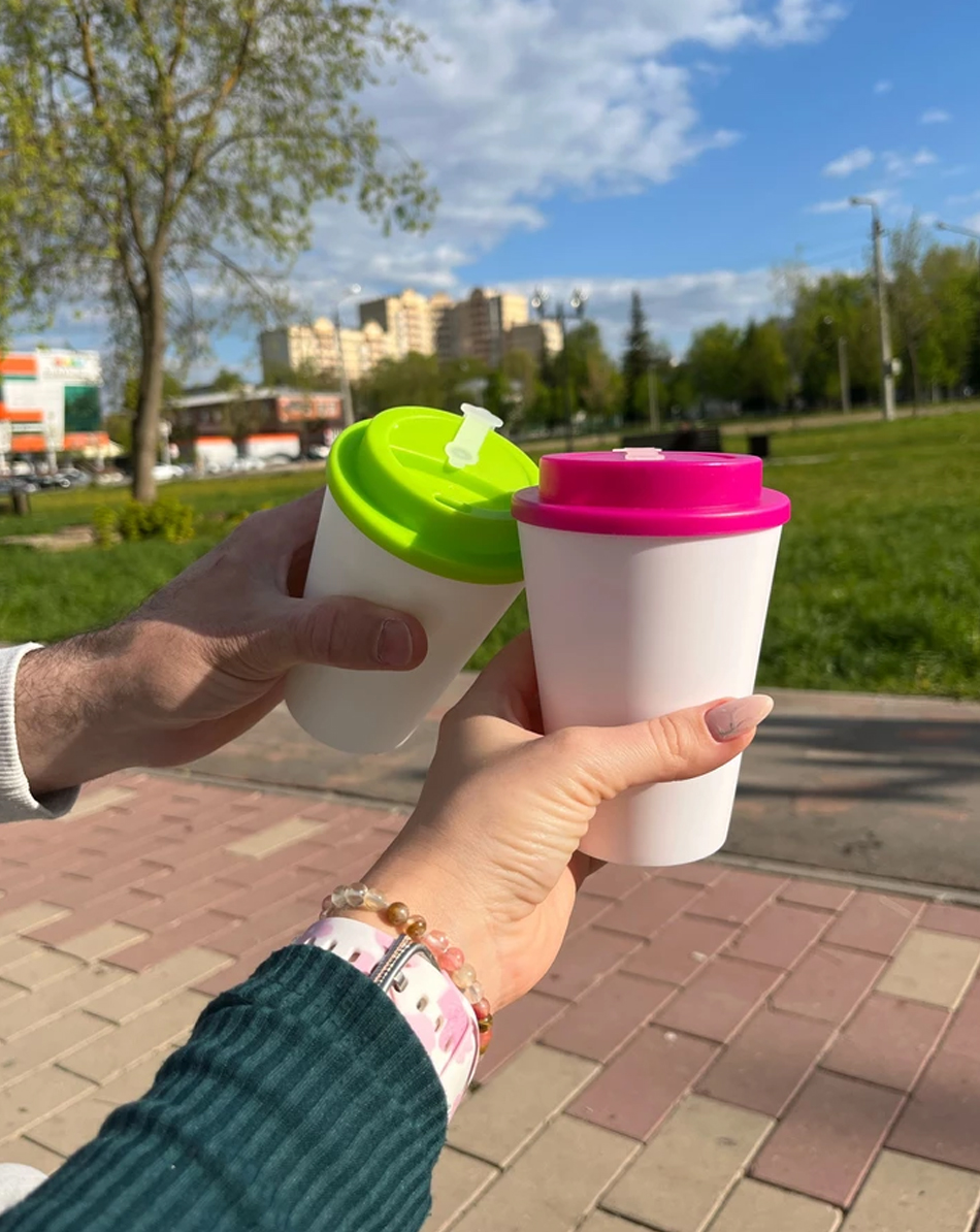 Пластиковый термостакан «With Myself»